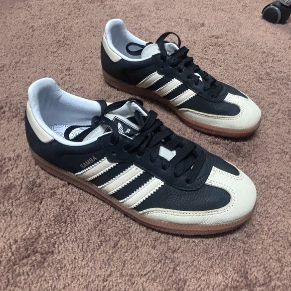 Adidas Samba | Black & Cream | Sz 7.5 - Picture 2 of 8